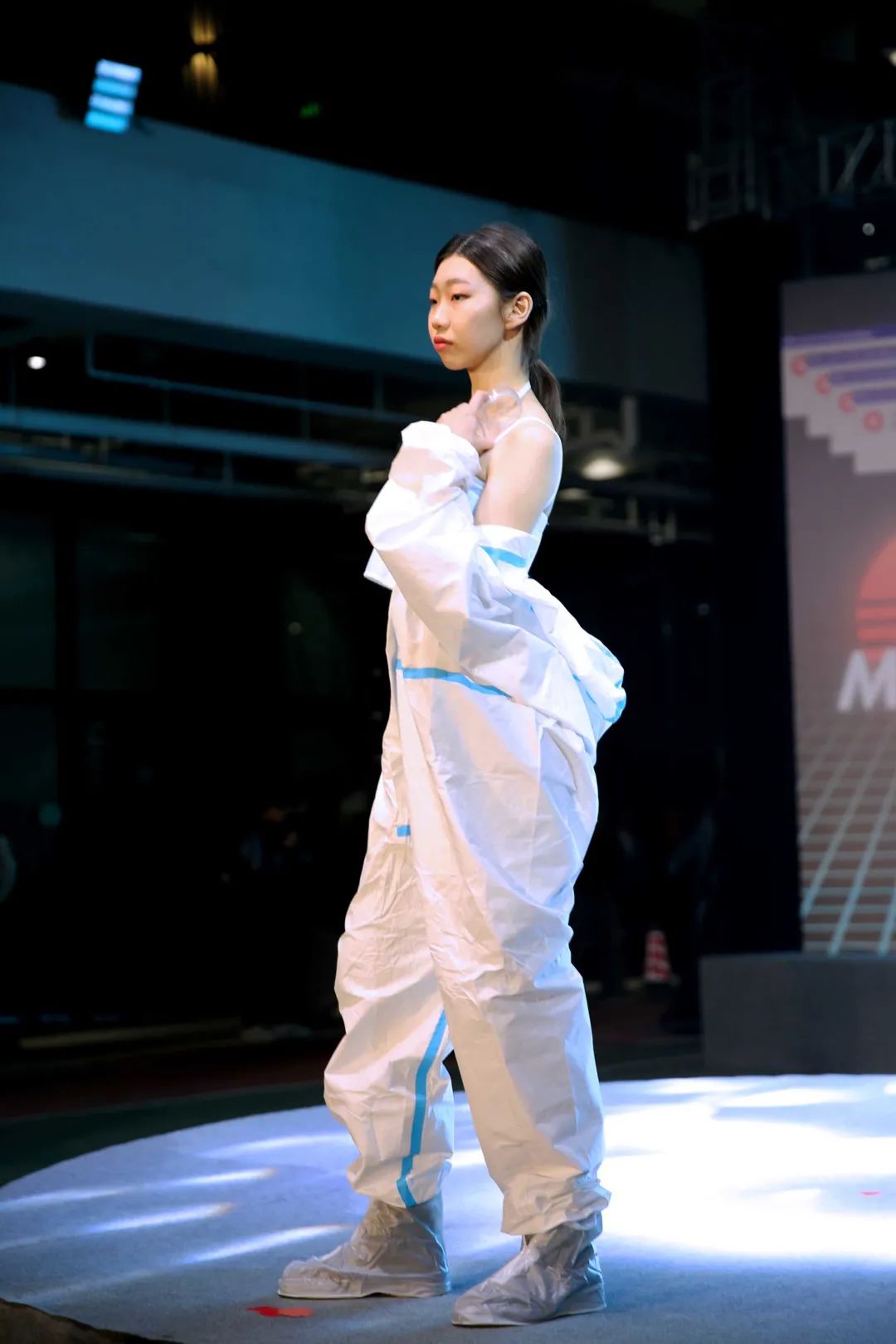 深国交2021 Fashion Show - 校园活动|疫情之下的时尚  深国交 深圳国际交流学院 第24张